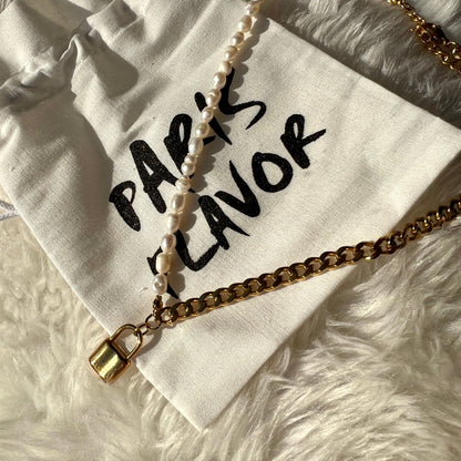 Collana con piccolo lucchetto