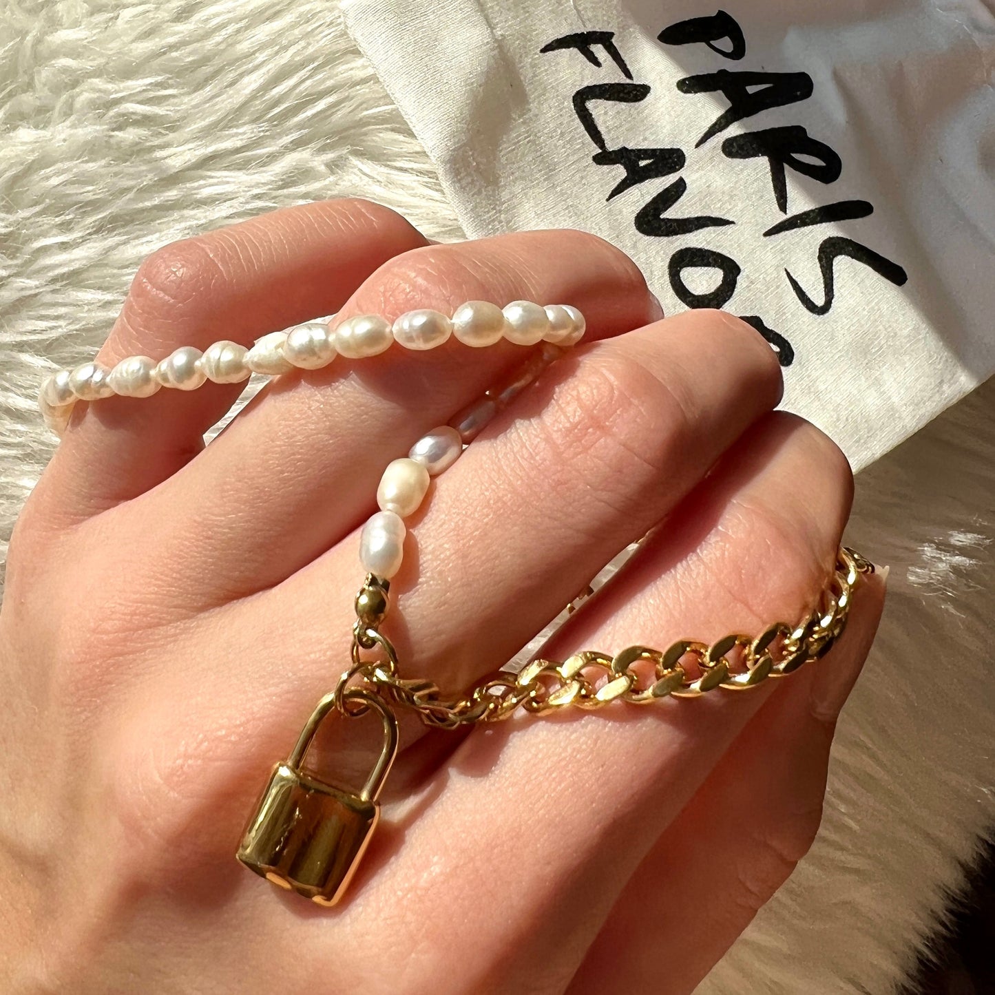 Collana con piccolo lucchetto